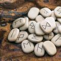 Runmagi - hur man arbetar med runor Runor används i ritualer