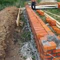 DIY brick foundation: strip at columnar