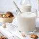 Hasselnötsmjölk: recept, fördelar och skador