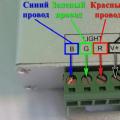 Installation och anslutning av en styrenhet för en LED-remsa med en fjärrkontroll Anslutningsschema för en LED-remsa med en styrenhet och förstärkare