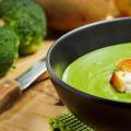 Recipes for broccoli puree soups with cream, cheese, chicken, mushrooms